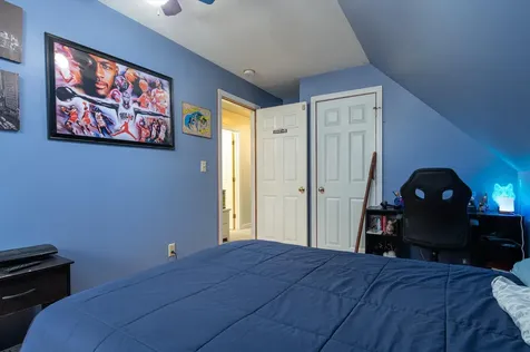 146 Sherwood Circle Brattleboro VT 05301