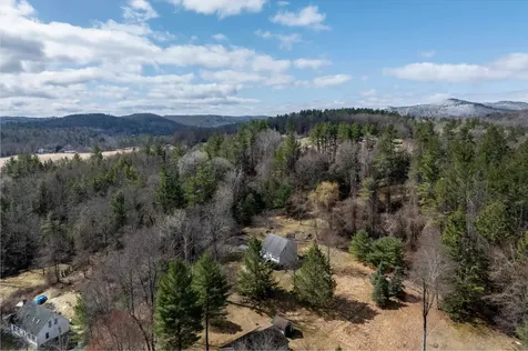 146 Sherwood Circle Brattleboro VT 05301