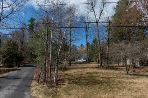 146 Sherwood Circle Brattleboro VT 05301