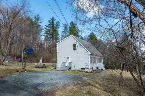 146 Sherwood Circle Brattleboro VT 05301
