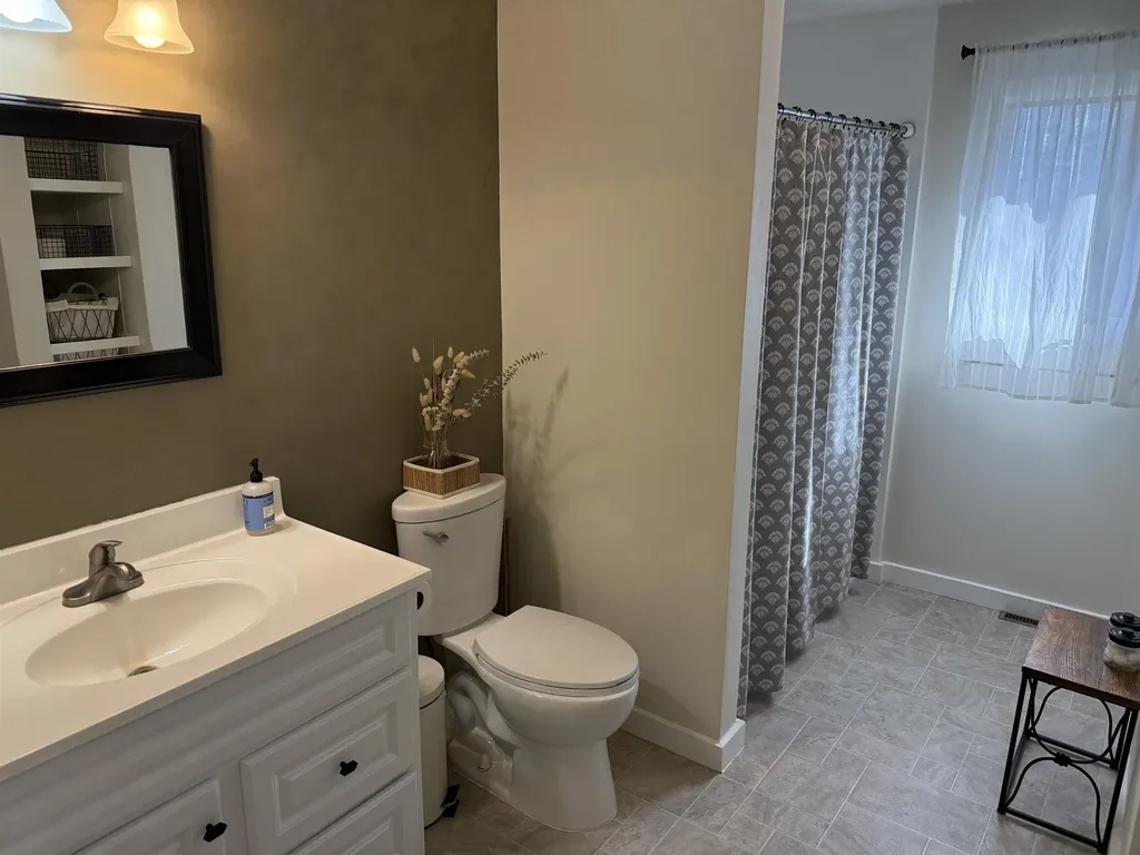 1029 Baker Turn Hartford VT 05059