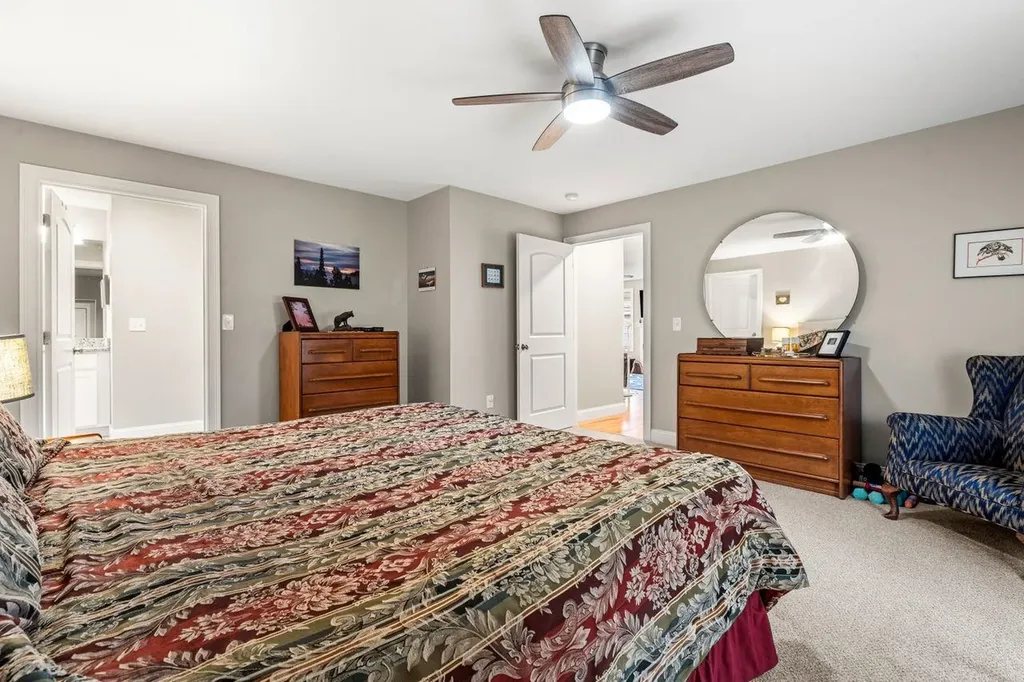 8 Strawberry Lane Hooksett NH 03106