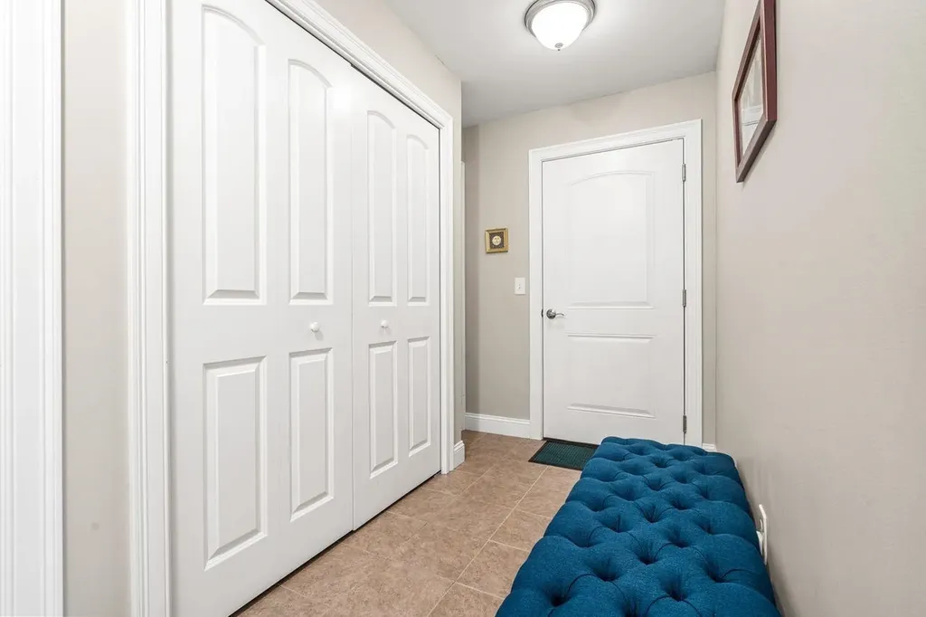 8 Strawberry Lane Hooksett NH 03106