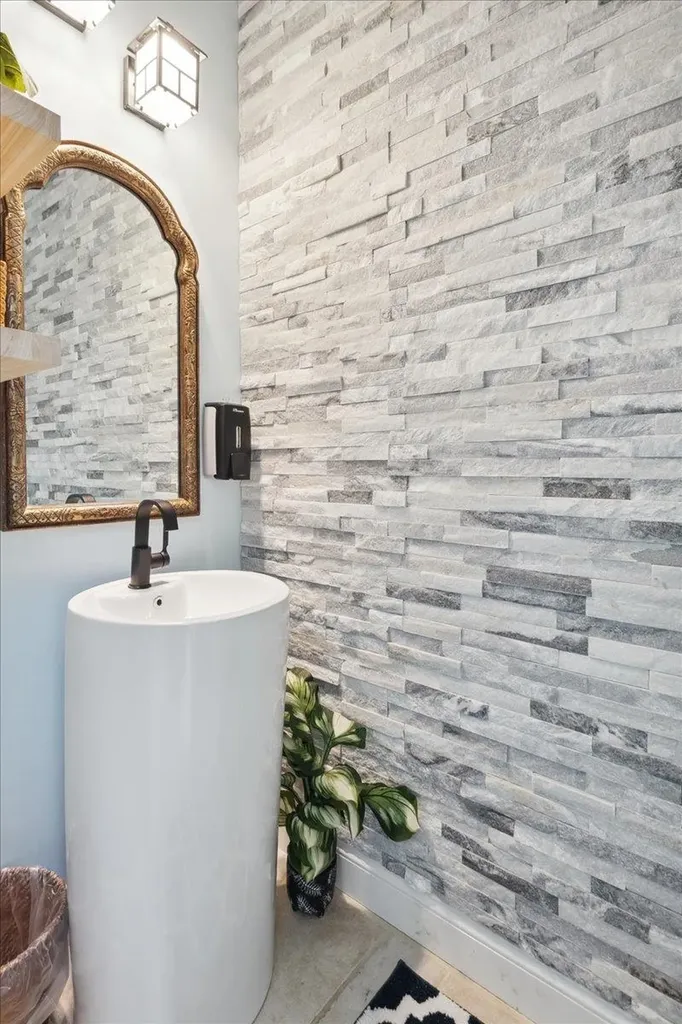 79 Butler Drive South Burlington VT 05403