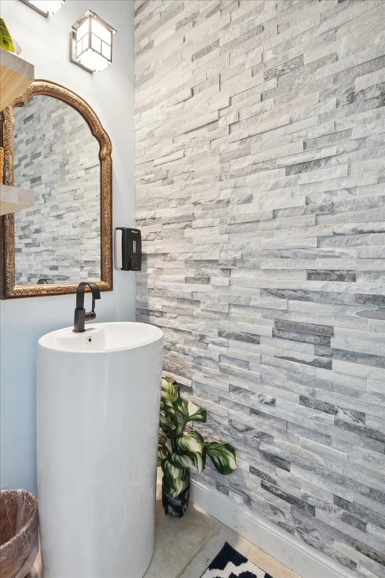 79 Butler Drive South Burlington VT 05403