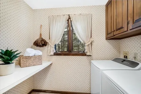 3 Carol Ann Lane Amherst NH 03031