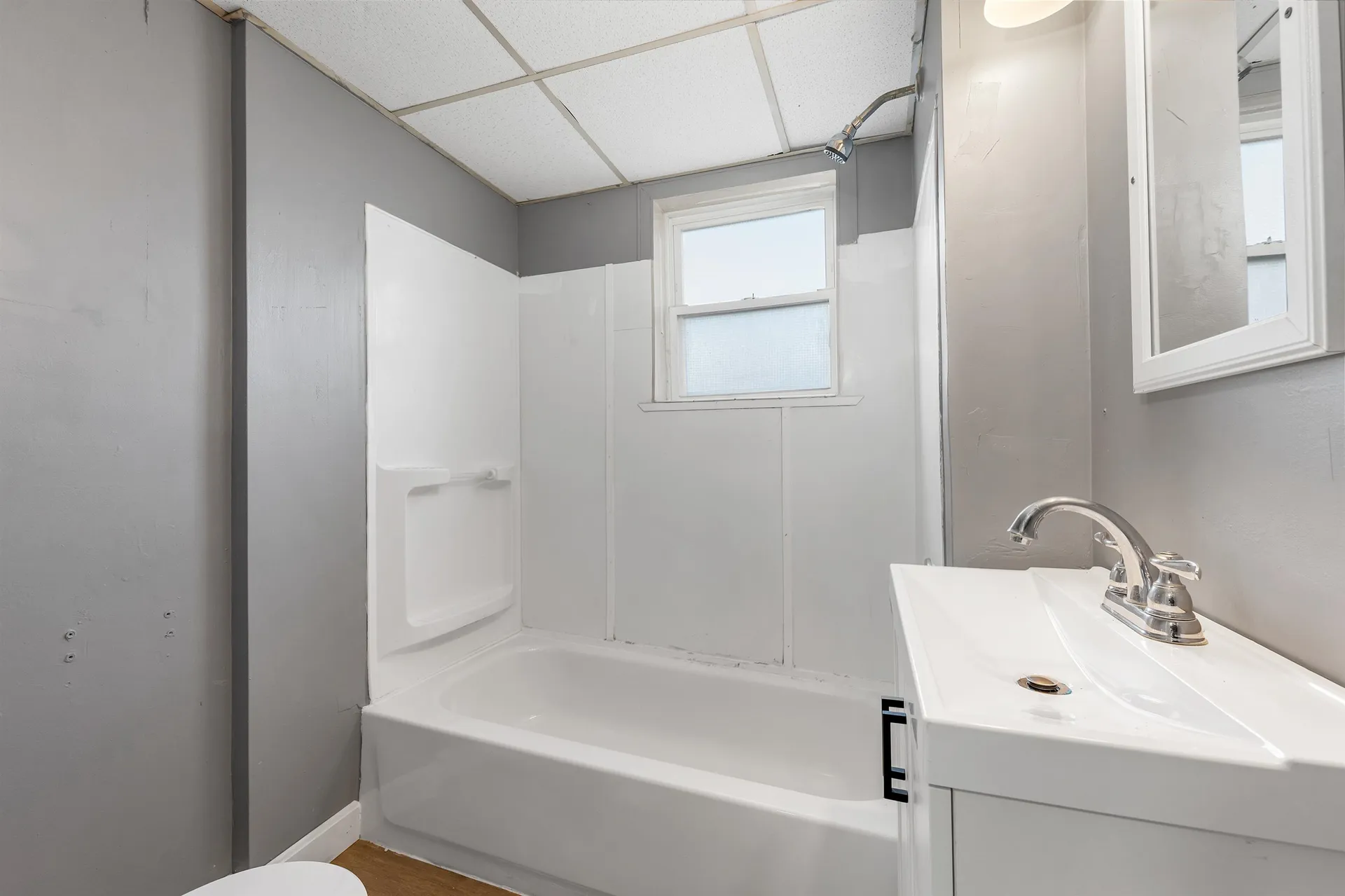 296 Bartlett Street Manchester NH 03102