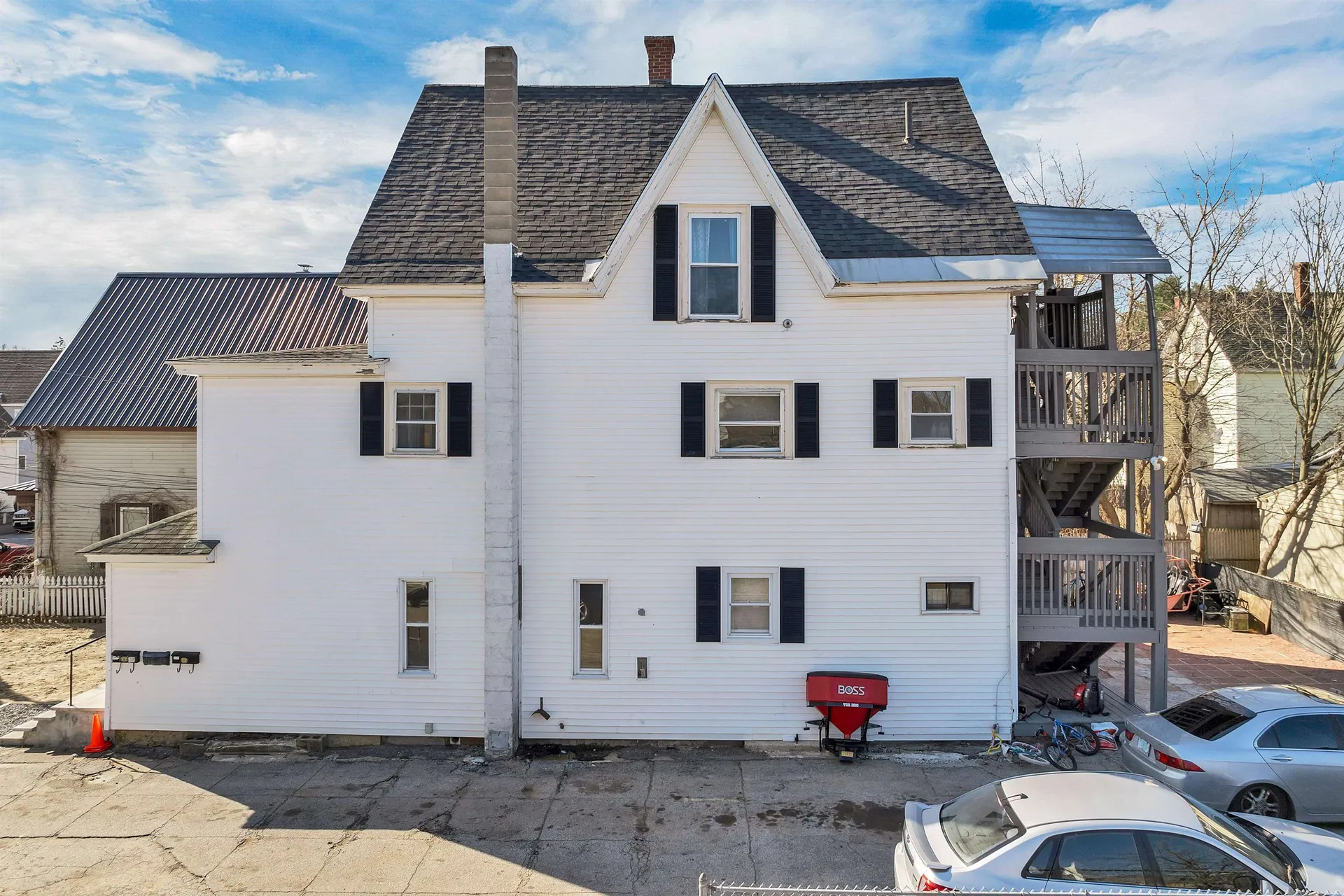 296 Bartlett Street Manchester NH 03102