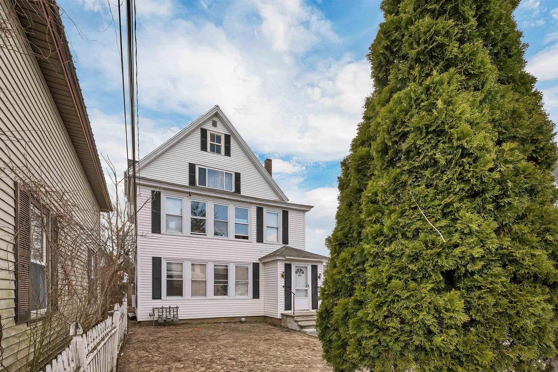 296 Bartlett Street Manchester NH 03102