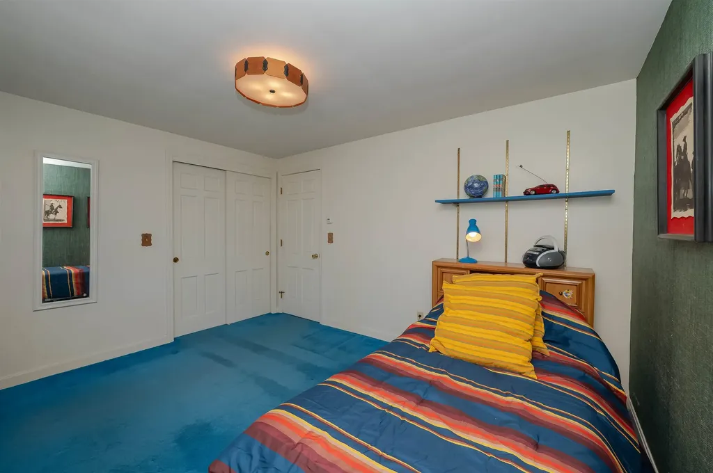 24 Hillcrest Drive Dover NH 03820