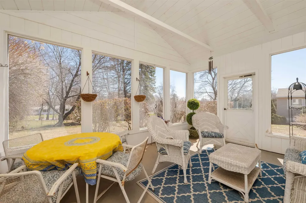 24 Hillcrest Drive Dover NH 03820