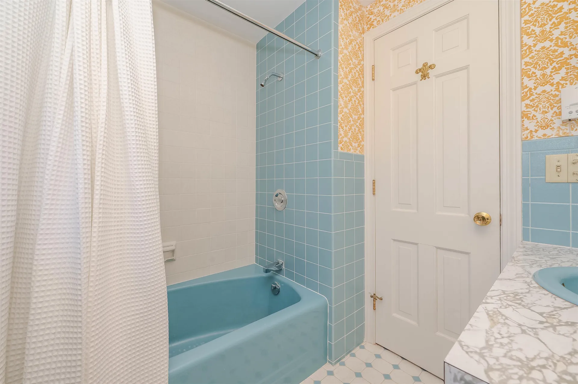 24 Hillcrest Drive Dover NH 03820