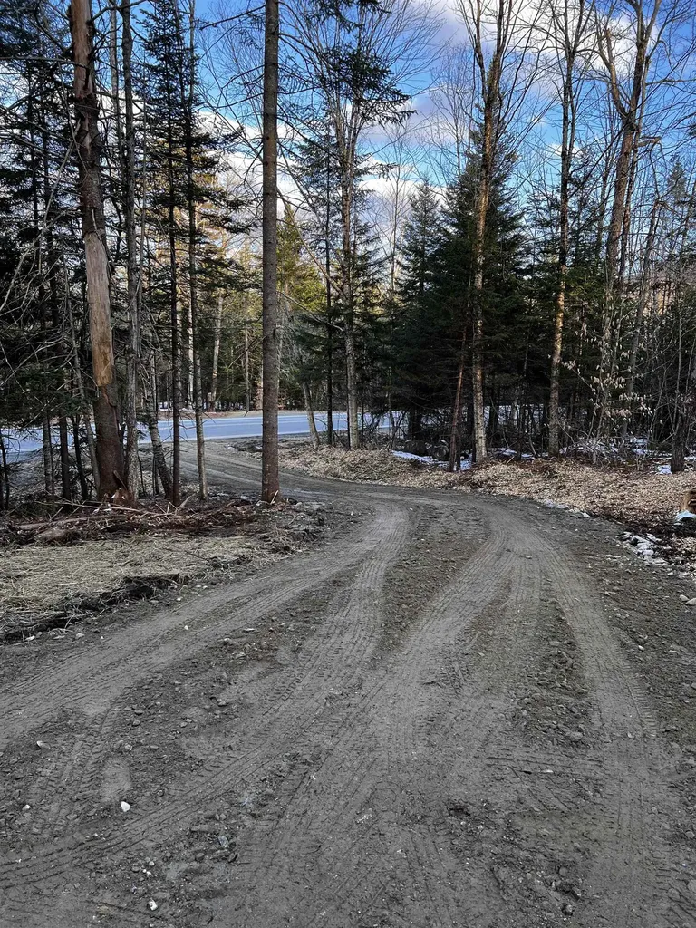 00 Jackson Drive Dorchester NH 03266-4305