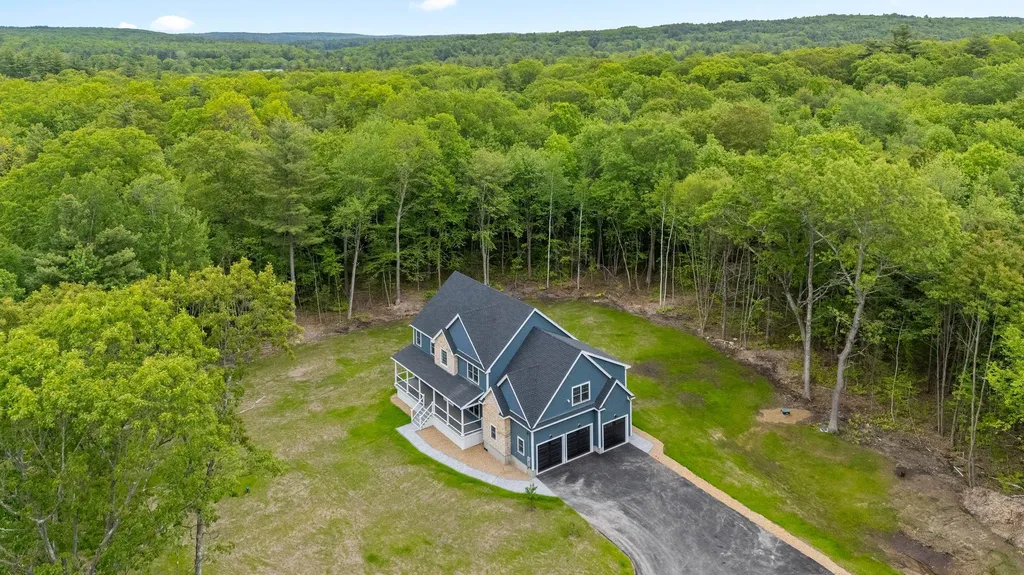 39 Mill Road Derry NH 03038