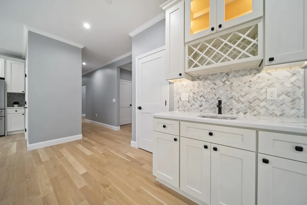 39 Mill Road Derry NH 03038