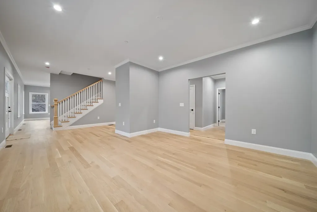 39 Mill Road Derry NH 03038