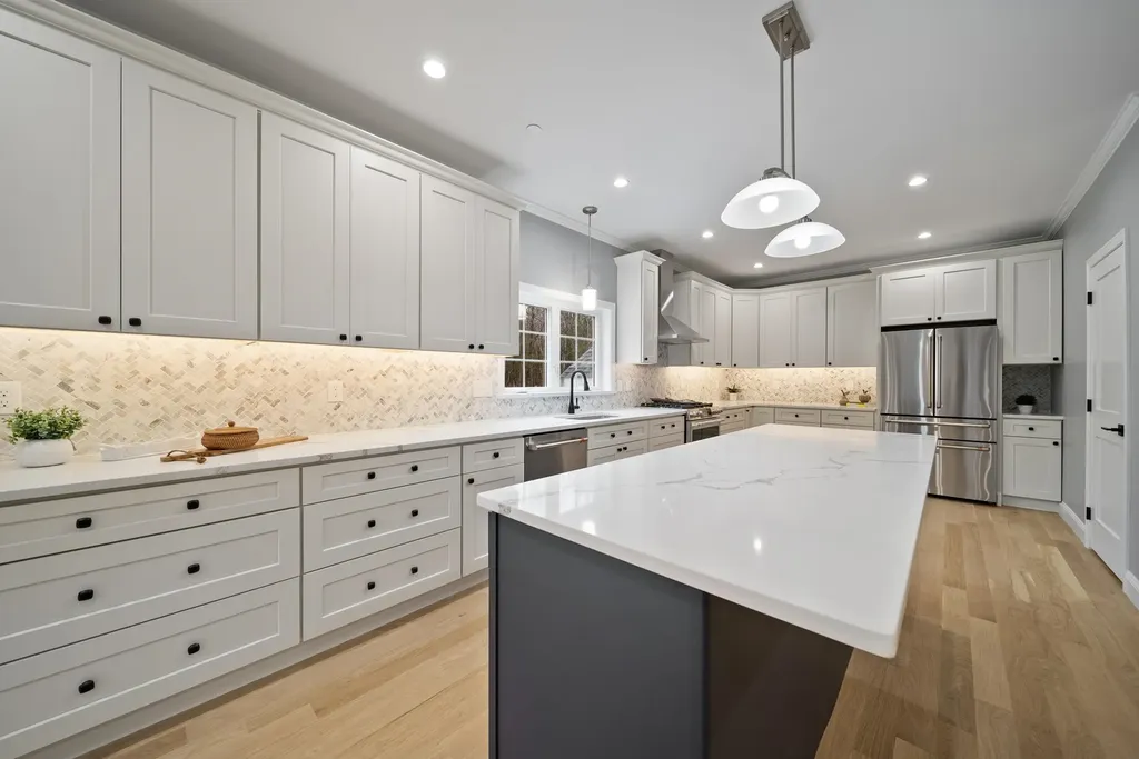 39 Mill Road Derry NH 03038