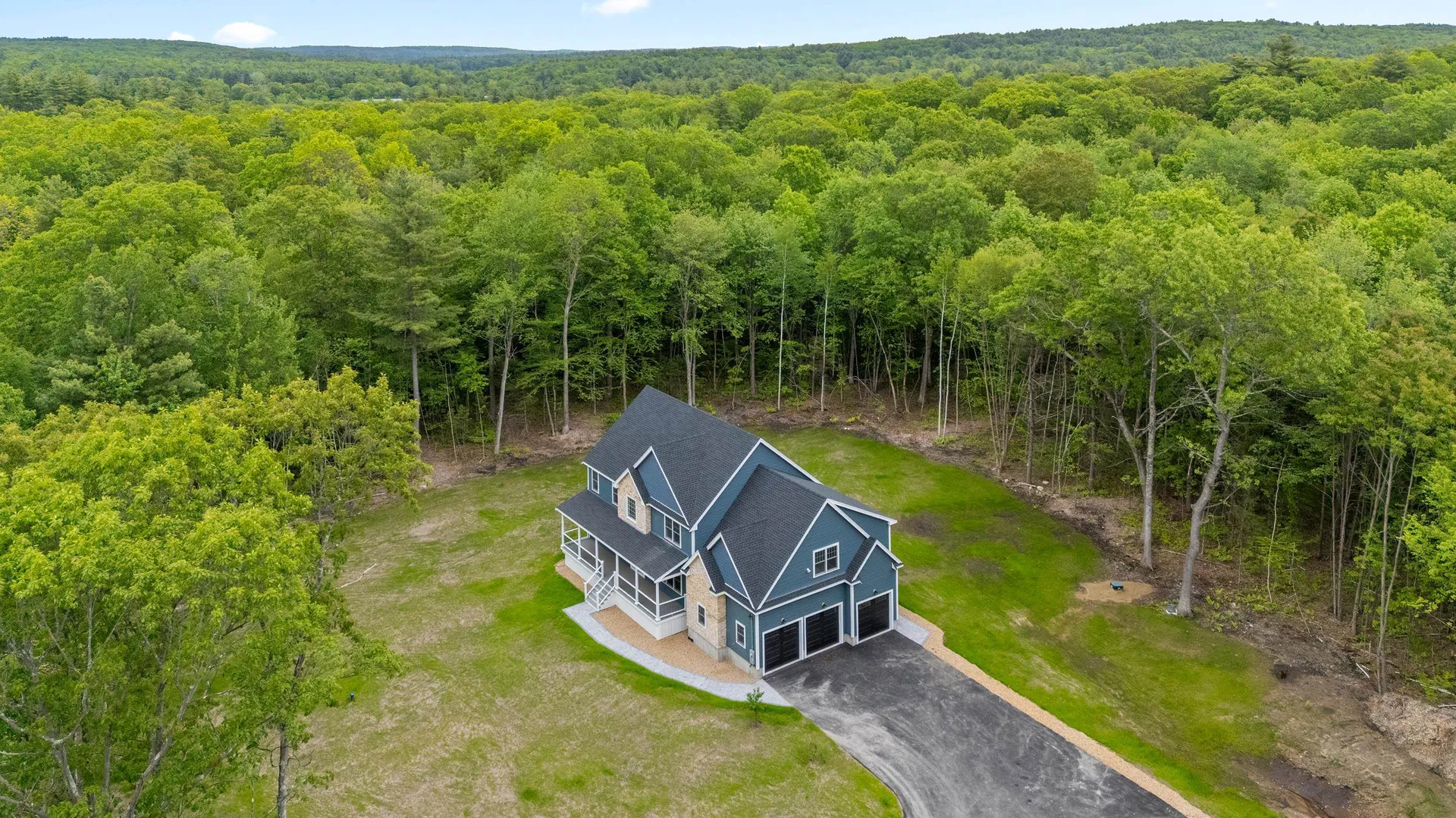 39 Mill Road Derry NH 03038