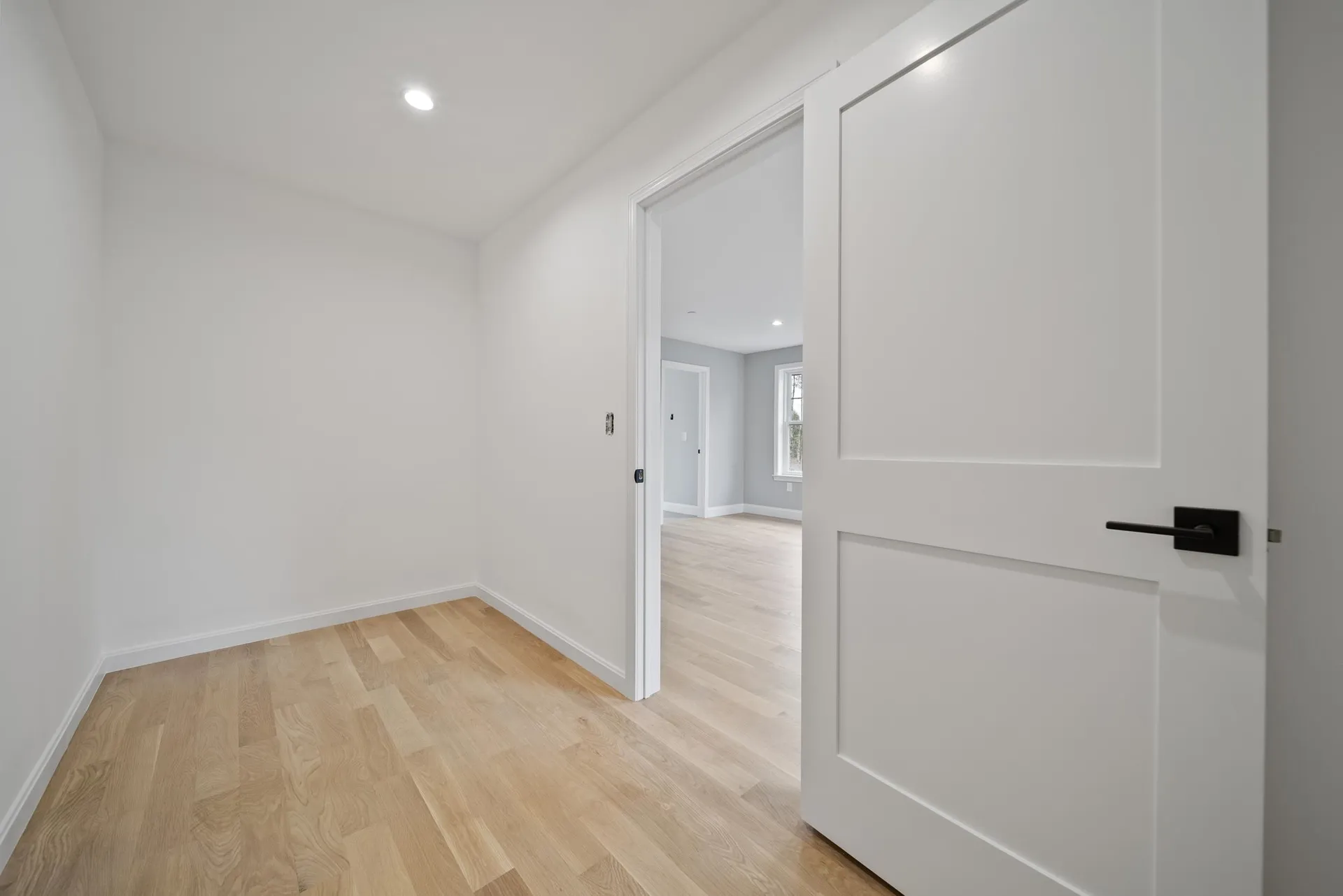 39 Mill Road Derry NH 03038