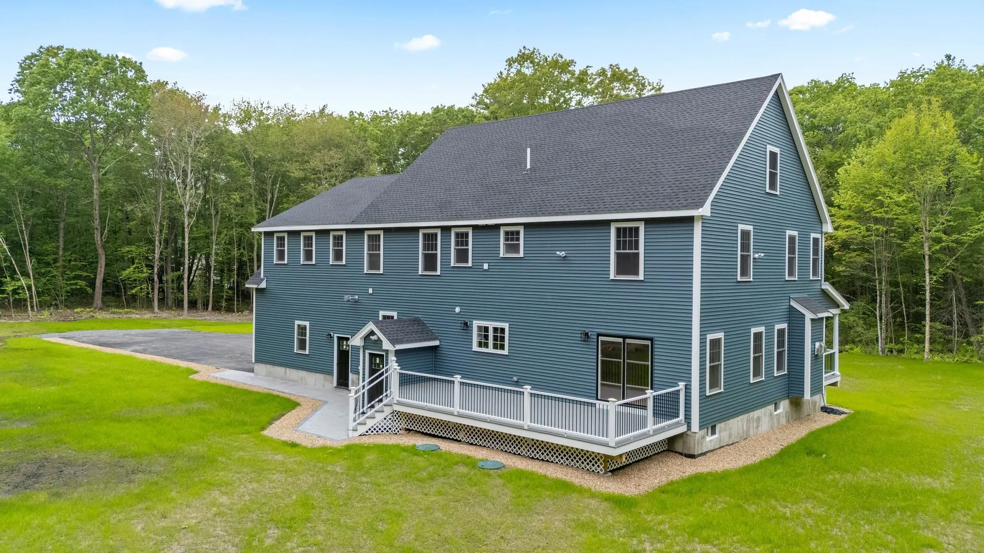 39 Mill Road Derry NH 03038