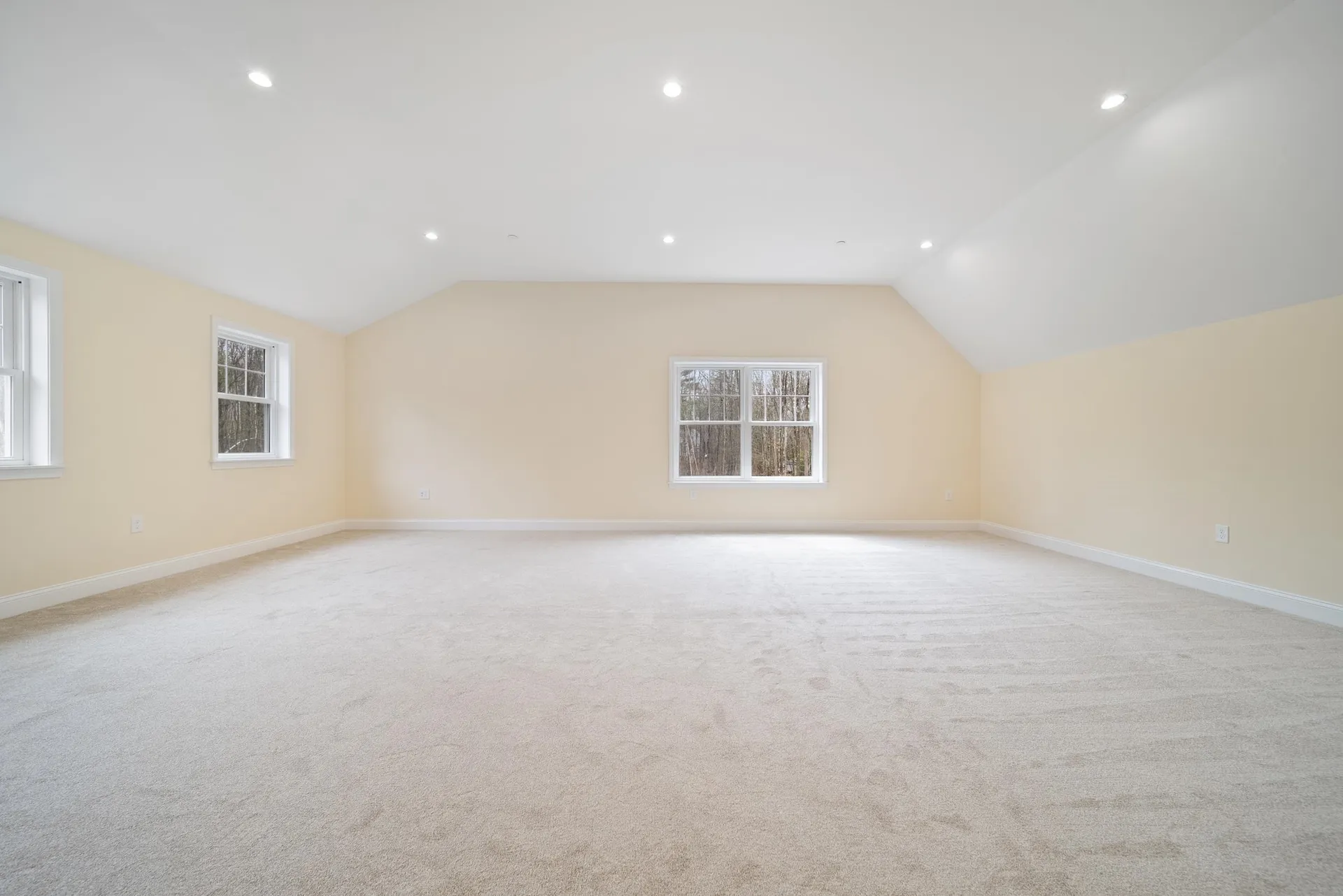 39 Mill Road Derry NH 03038