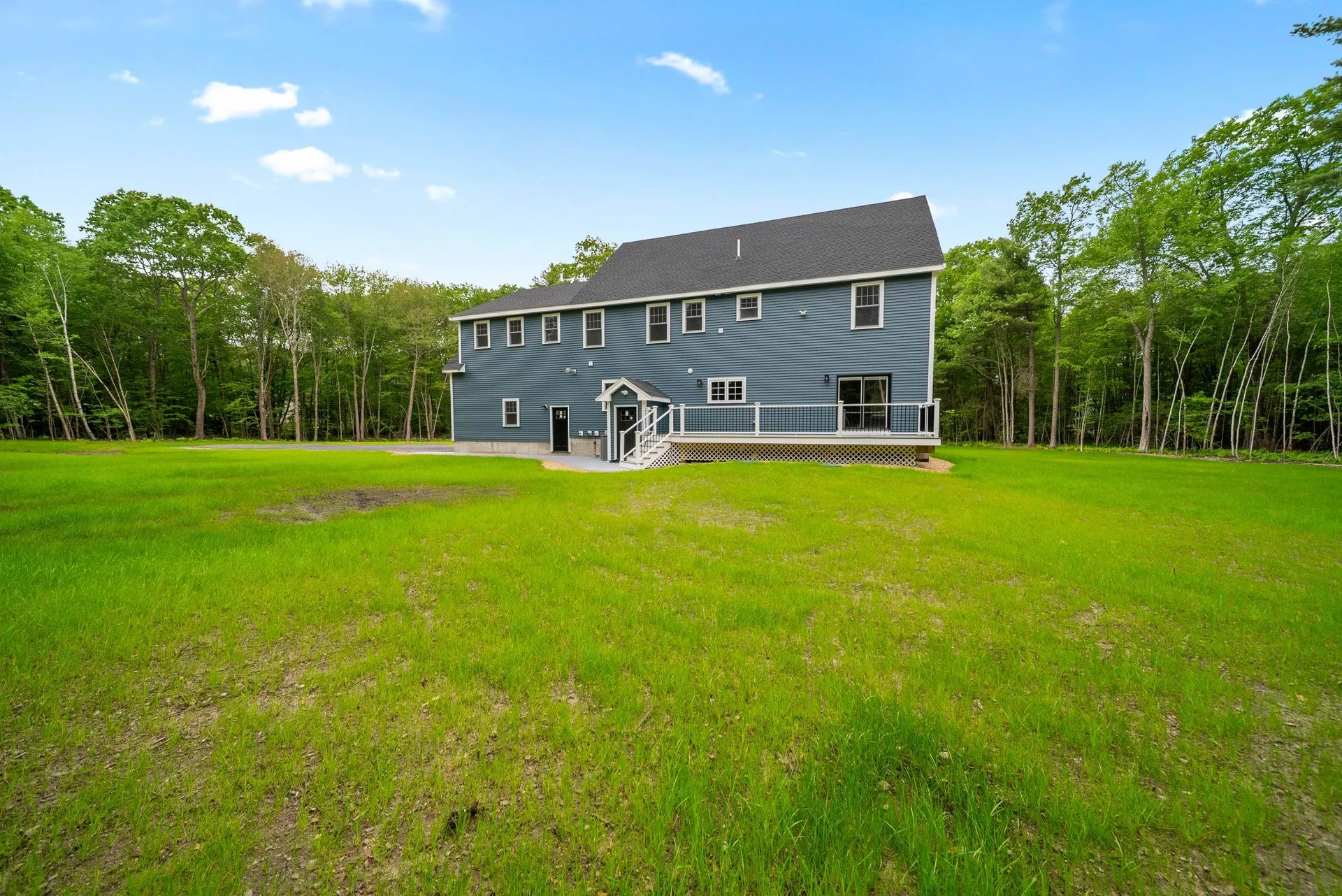 39 Mill Road Derry NH 03038