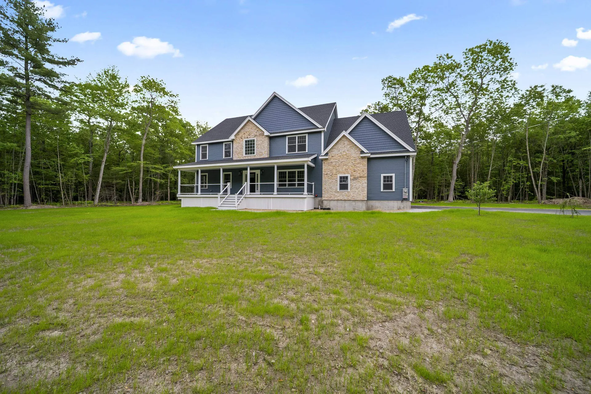 39 Mill Road Derry NH 03038