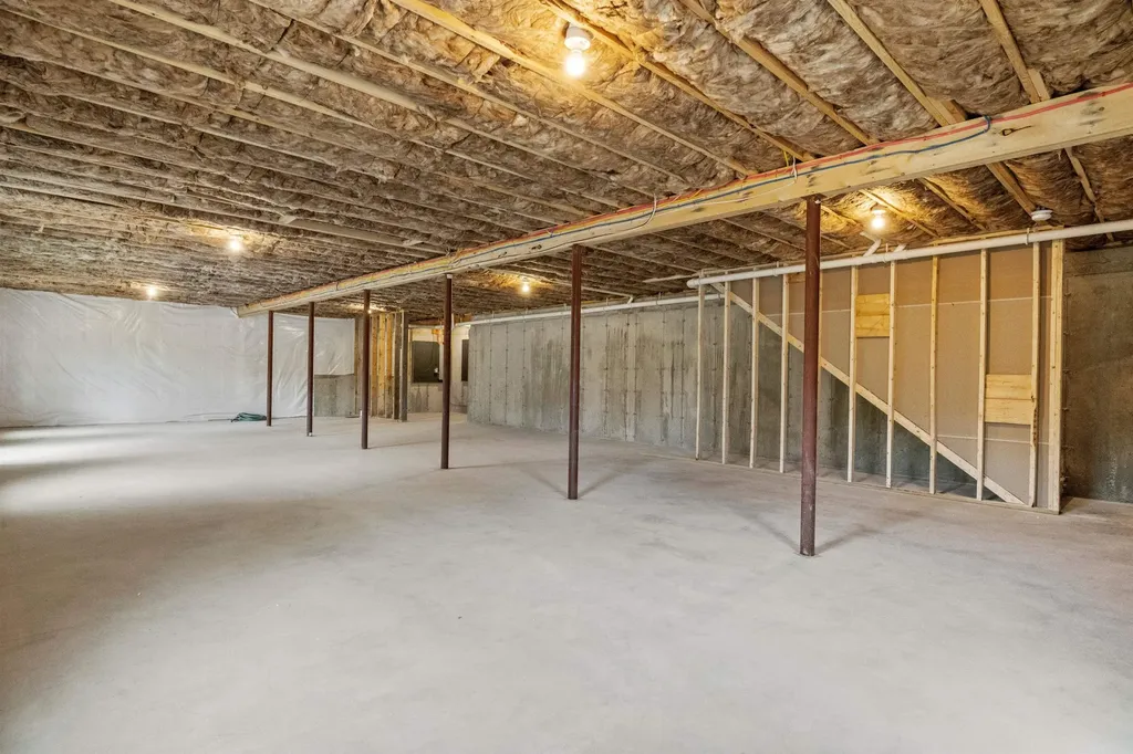 87 Calef Hill Road Franklin NH 03235