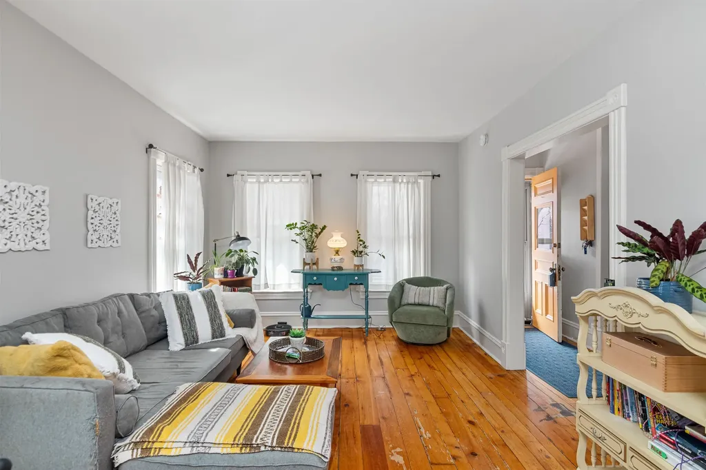 32 Booth Street Burlington VT 05401-8505