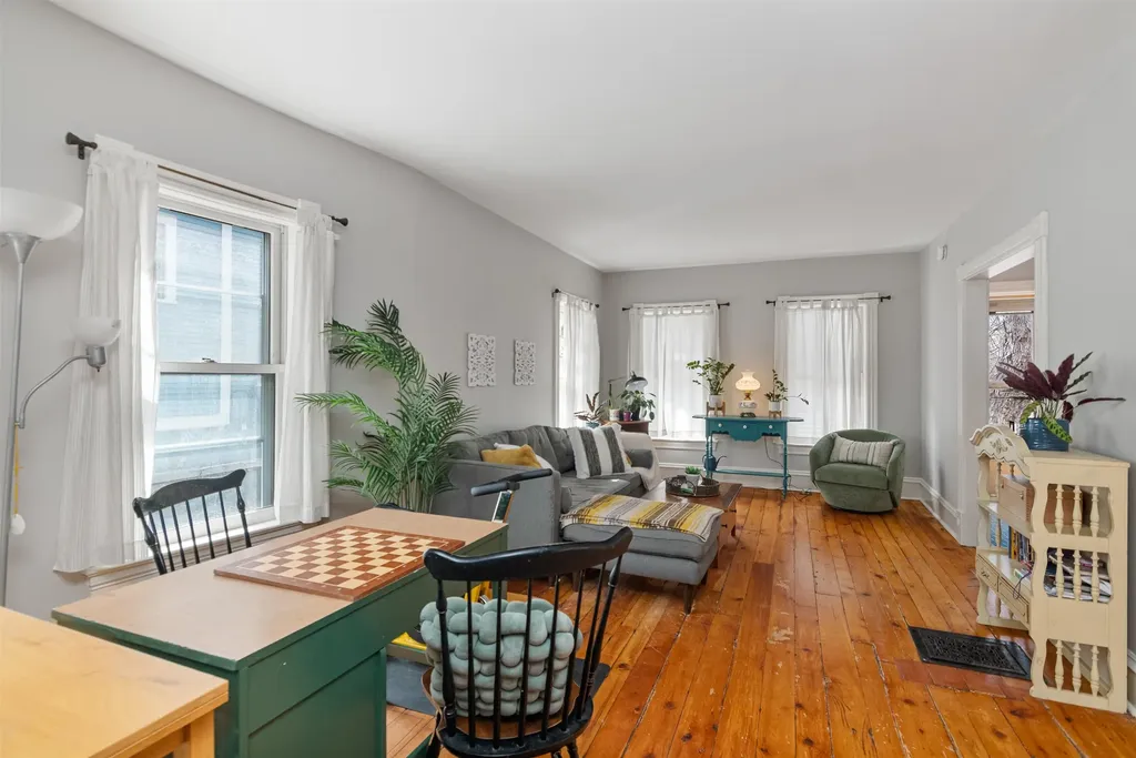 32 Booth Street Burlington VT 05401-8505