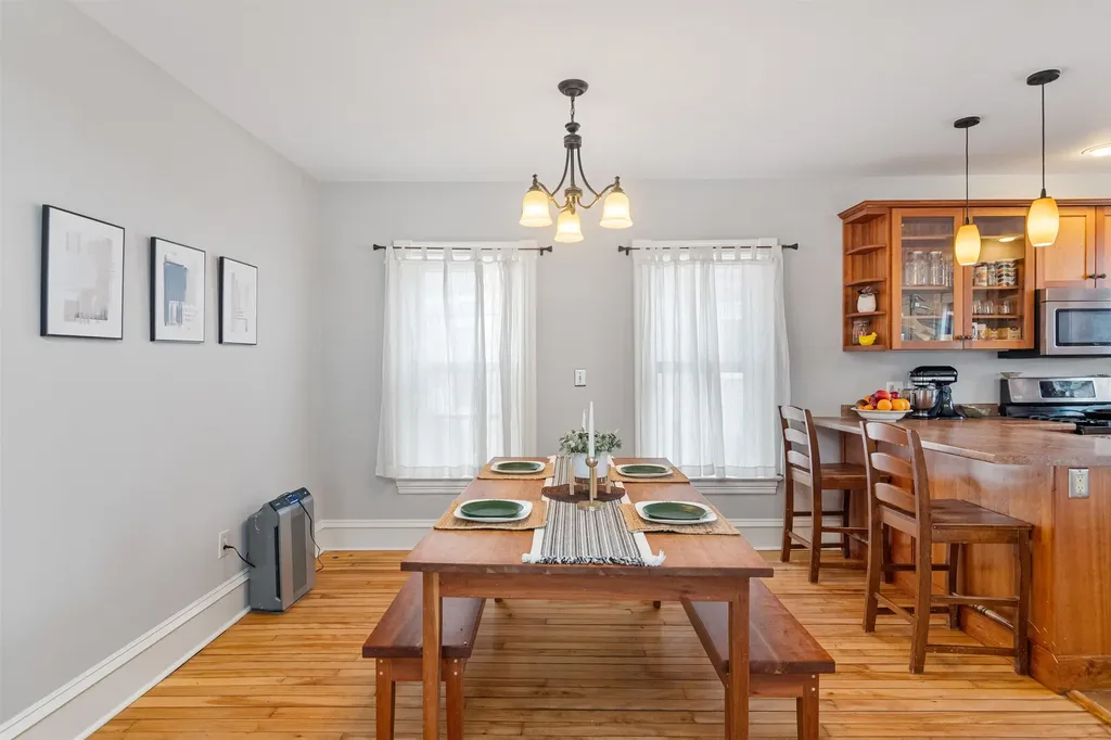 32 Booth Street Burlington VT 05401-8505