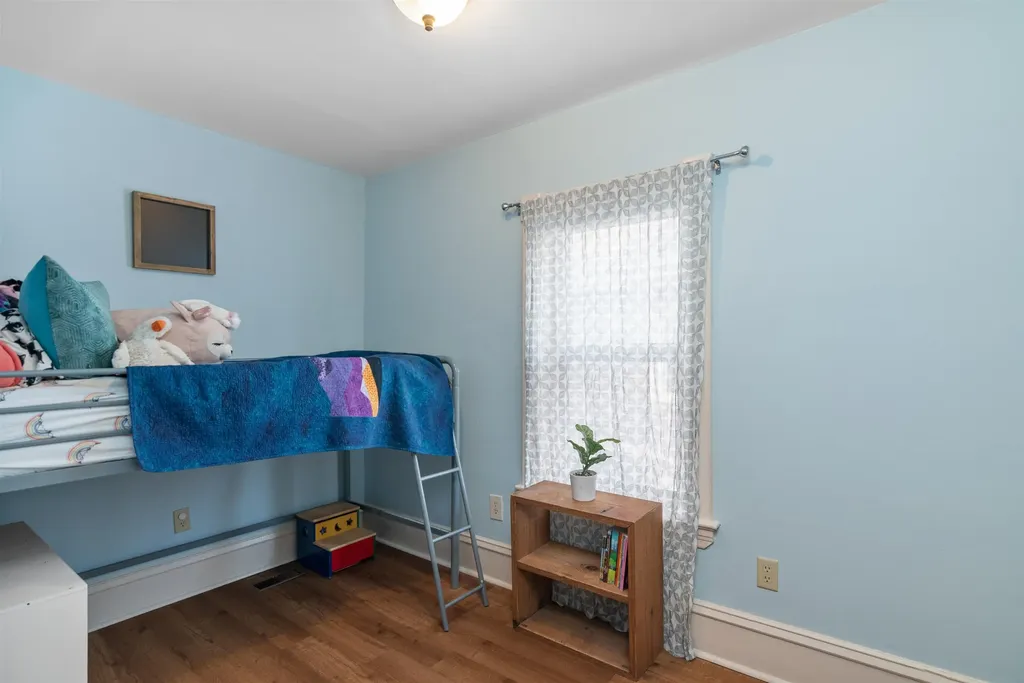 32 Booth Street Burlington VT 05401-8505