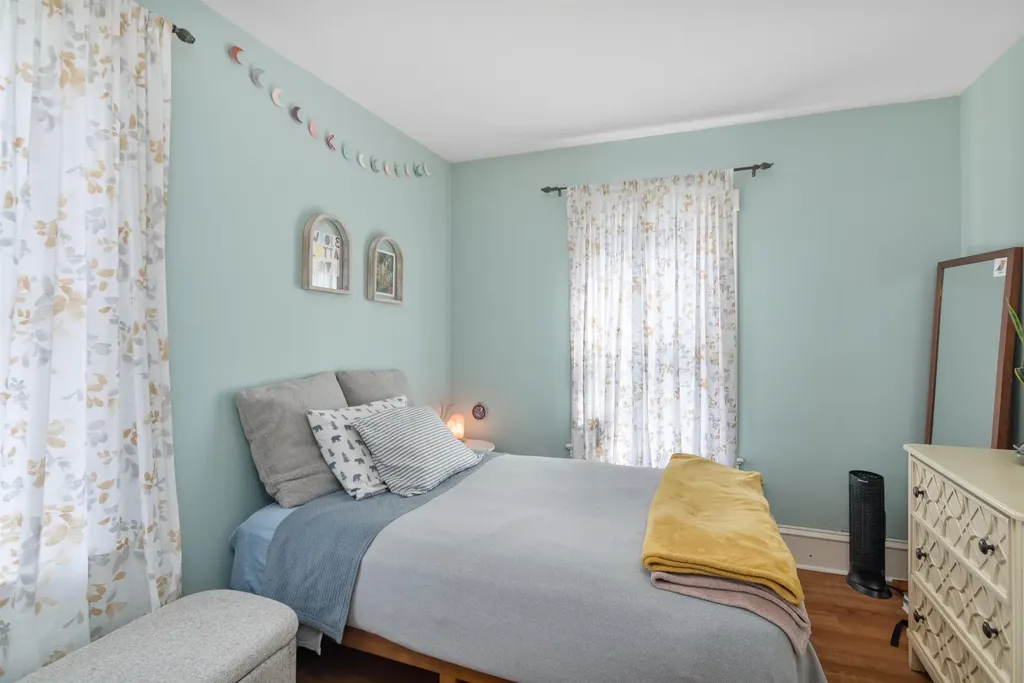 32 Booth Street Burlington VT 05401-8505