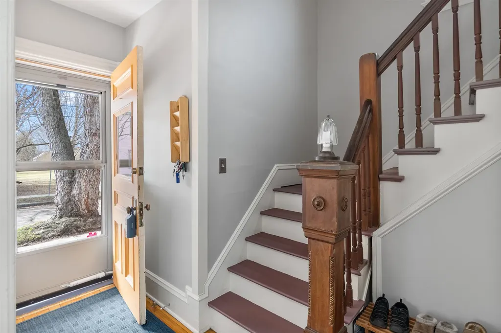 32 Booth Street Burlington VT 05401-8505