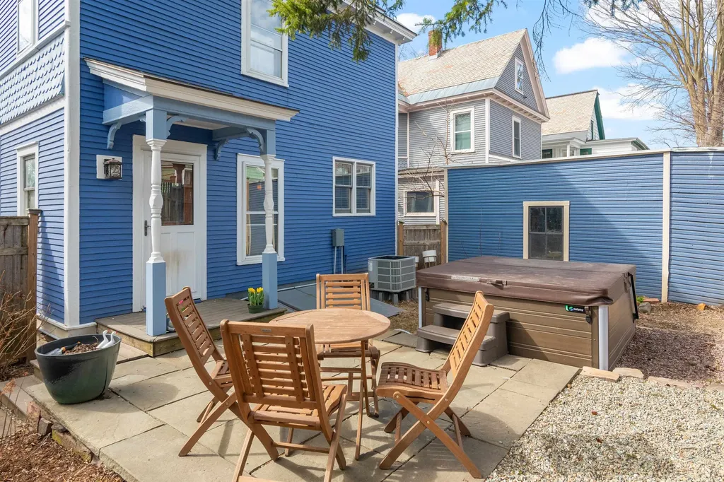 32 Booth Street Burlington VT 05401-8505