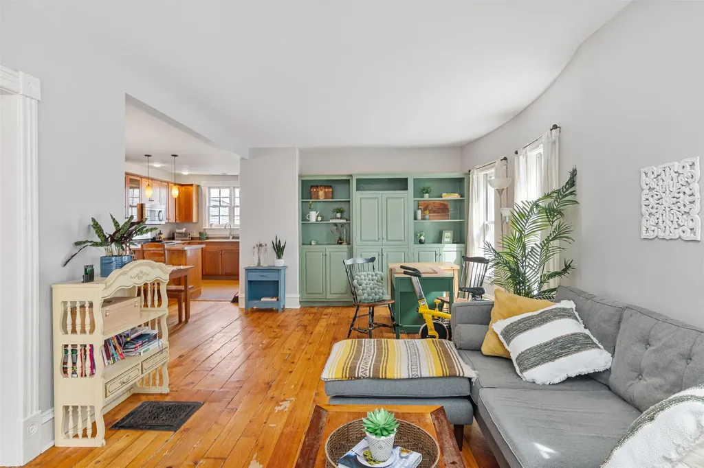 32 Booth Street Burlington VT 05401-8505