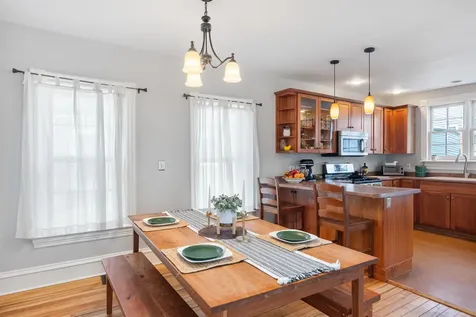 32 Booth Street Burlington VT 05401-8505