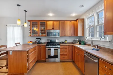 32 Booth Street Burlington VT 05401-8505