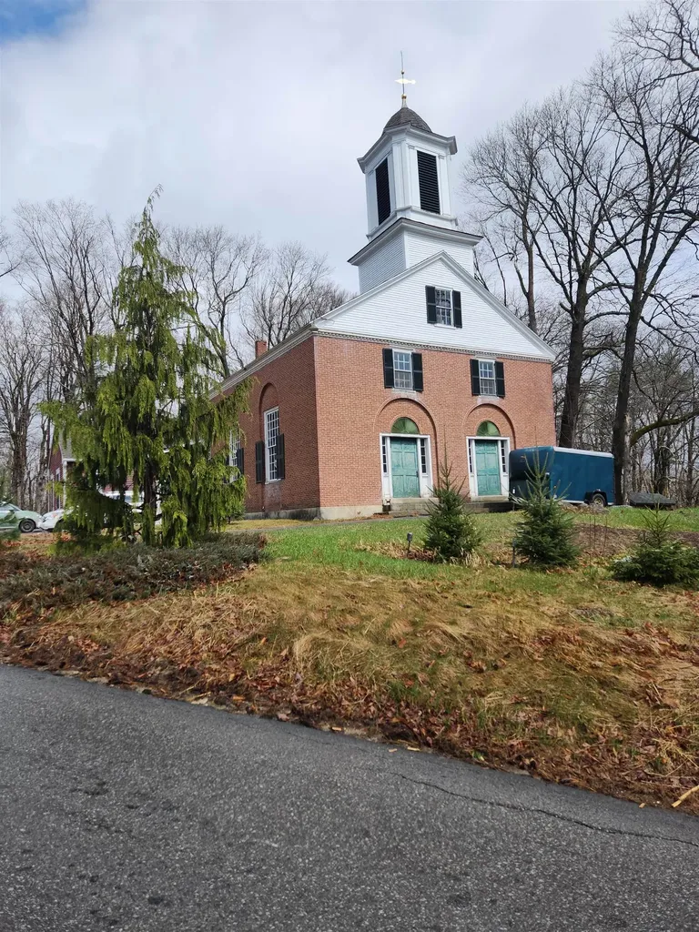 581 Isaac Frye Highway Wilton NH 03086