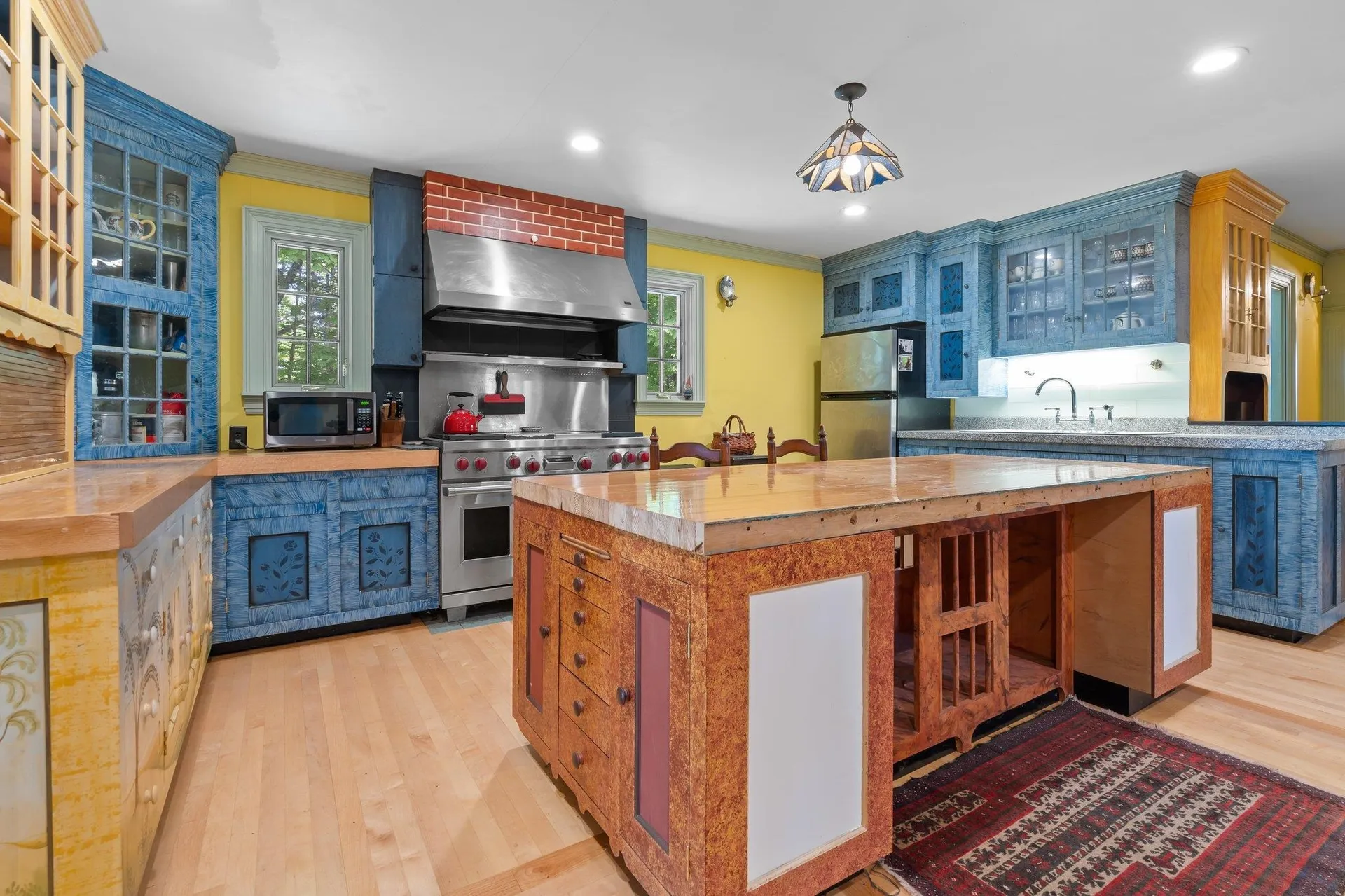581 Isaac Frye Highway Wilton NH 03086