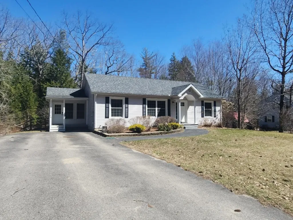 600 Deer Meadow Road Webster NH 03303