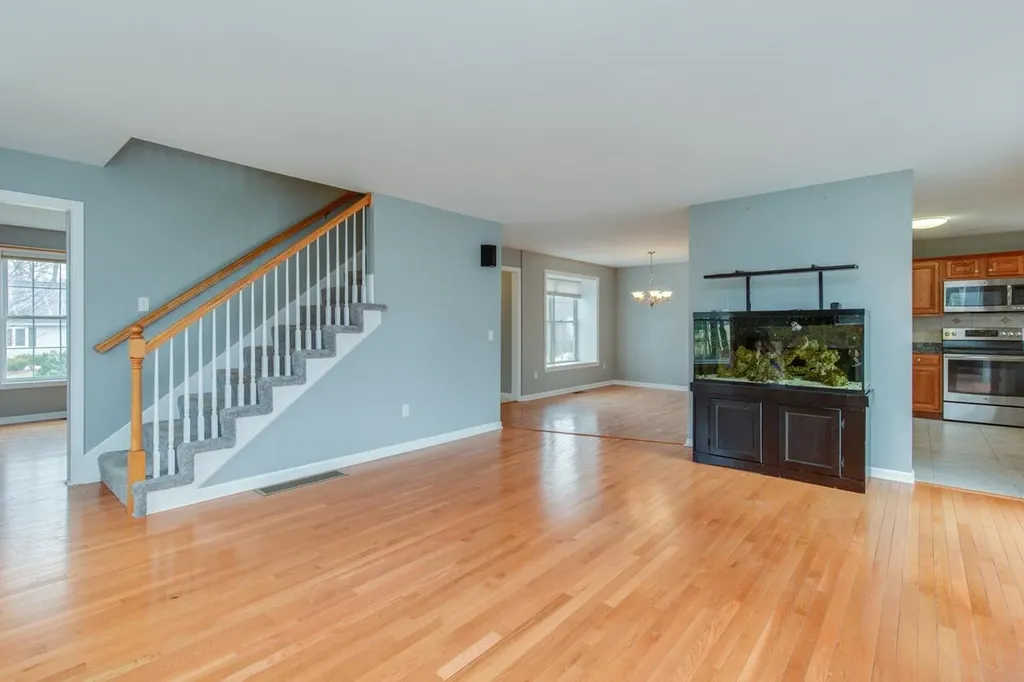 11 Drew Woods Drive Derry NH 03038