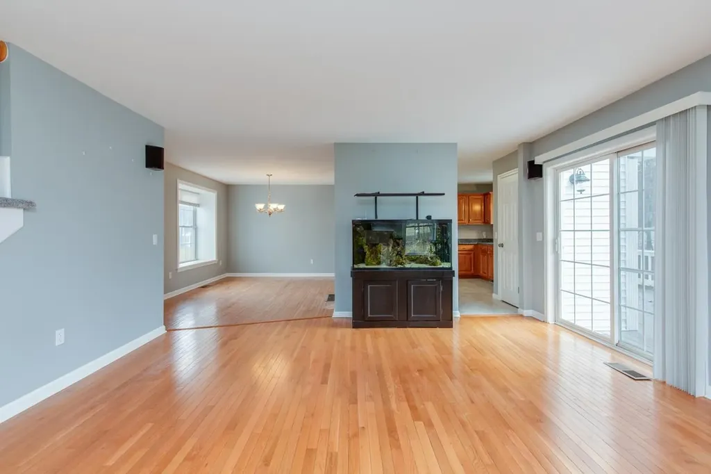 11 Drew Woods Drive Derry NH 03038