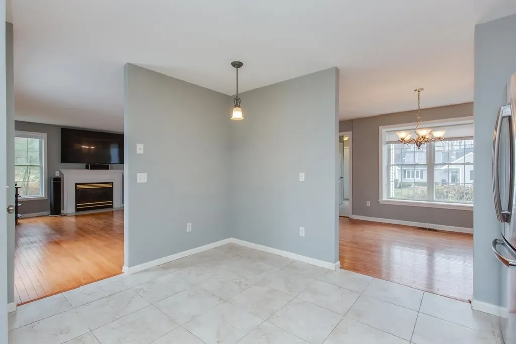 11 Drew Woods Drive Derry NH 03038