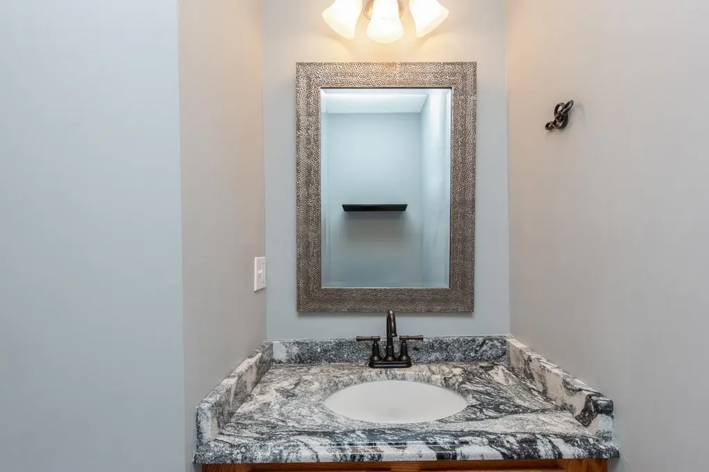 11 Drew Woods Drive Derry NH 03038