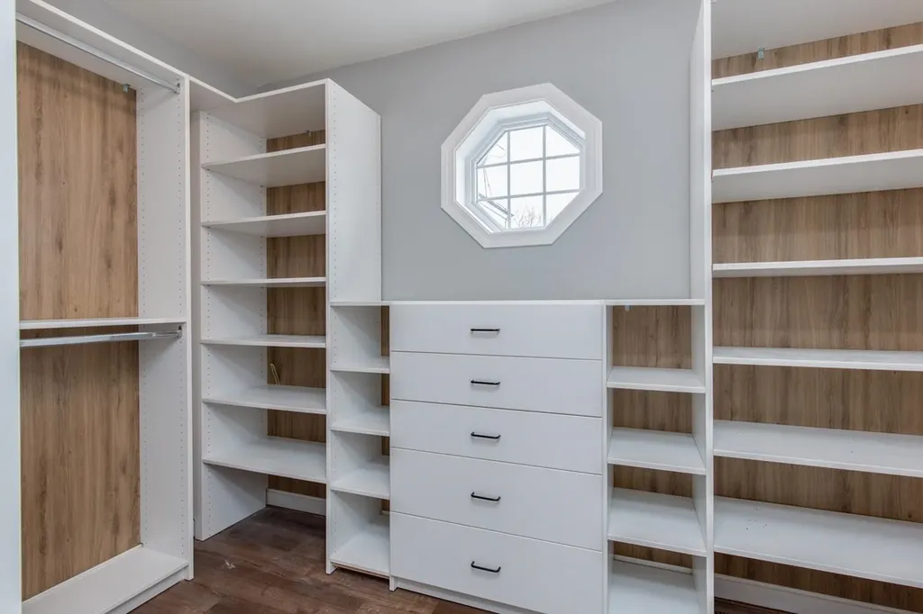 11 Drew Woods Drive Derry NH 03038