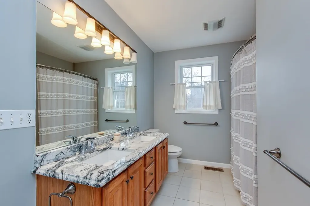 11 Drew Woods Drive Derry NH 03038