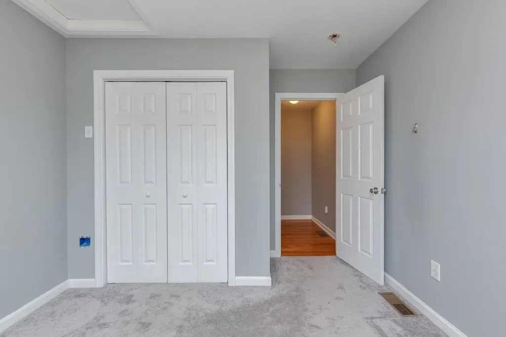 11 Drew Woods Drive Derry NH 03038