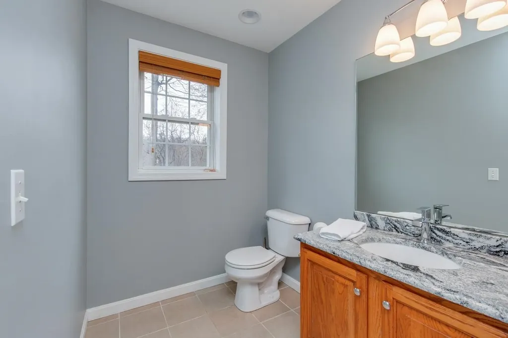 11 Drew Woods Drive Derry NH 03038