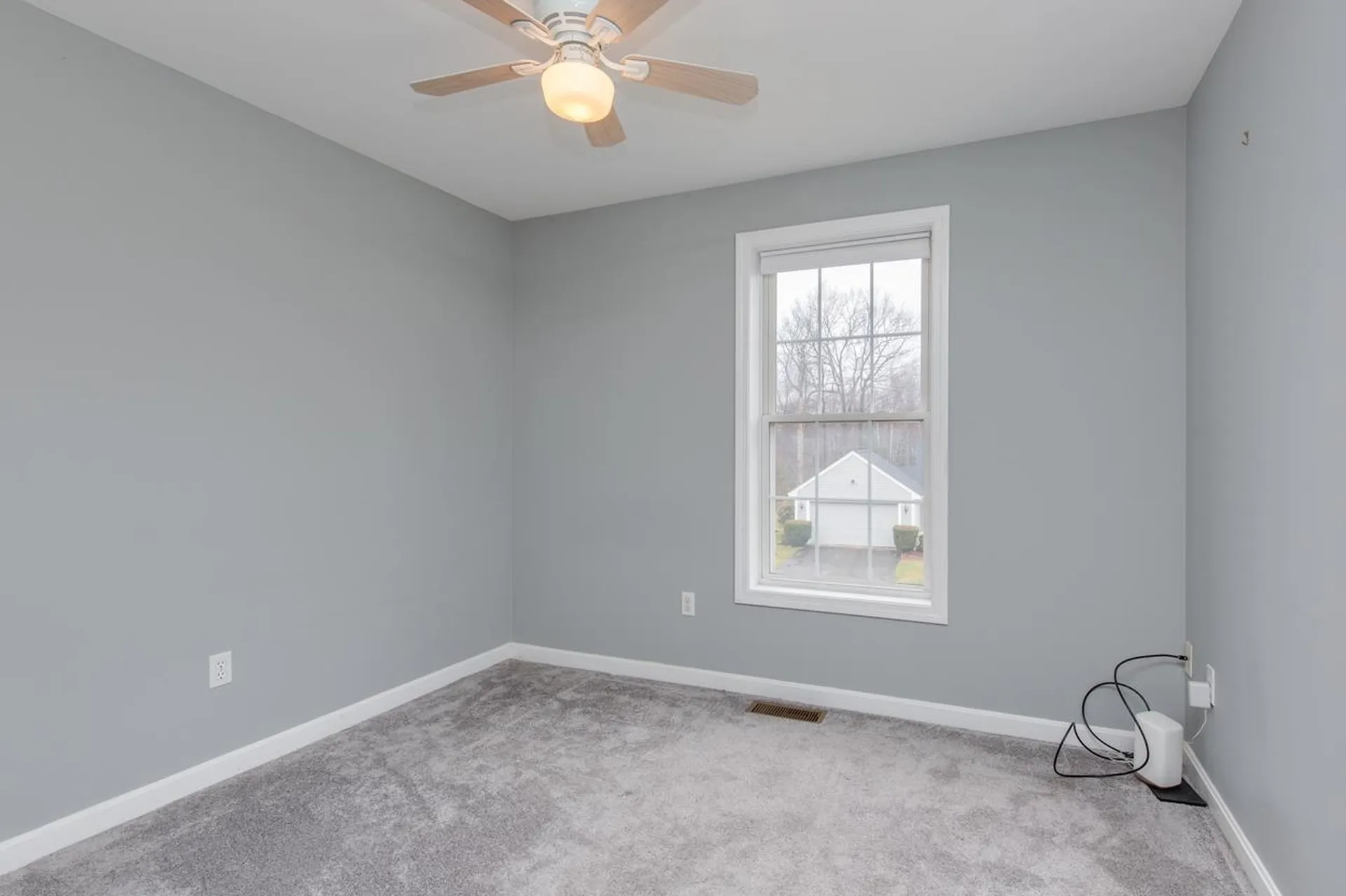 11 Drew Woods Drive Derry NH 03038